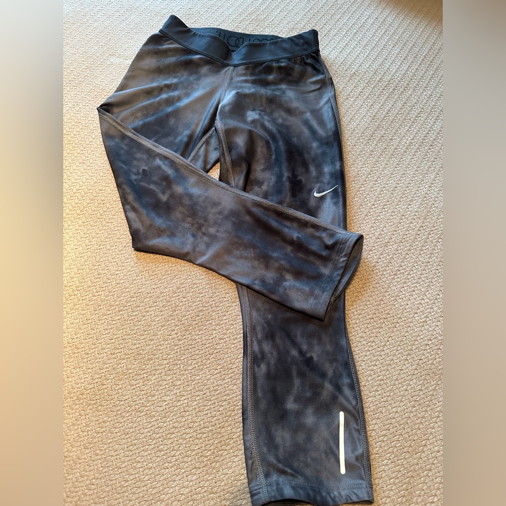 Nike Just Do It Dri-Fit Body Crop Pants Sz S